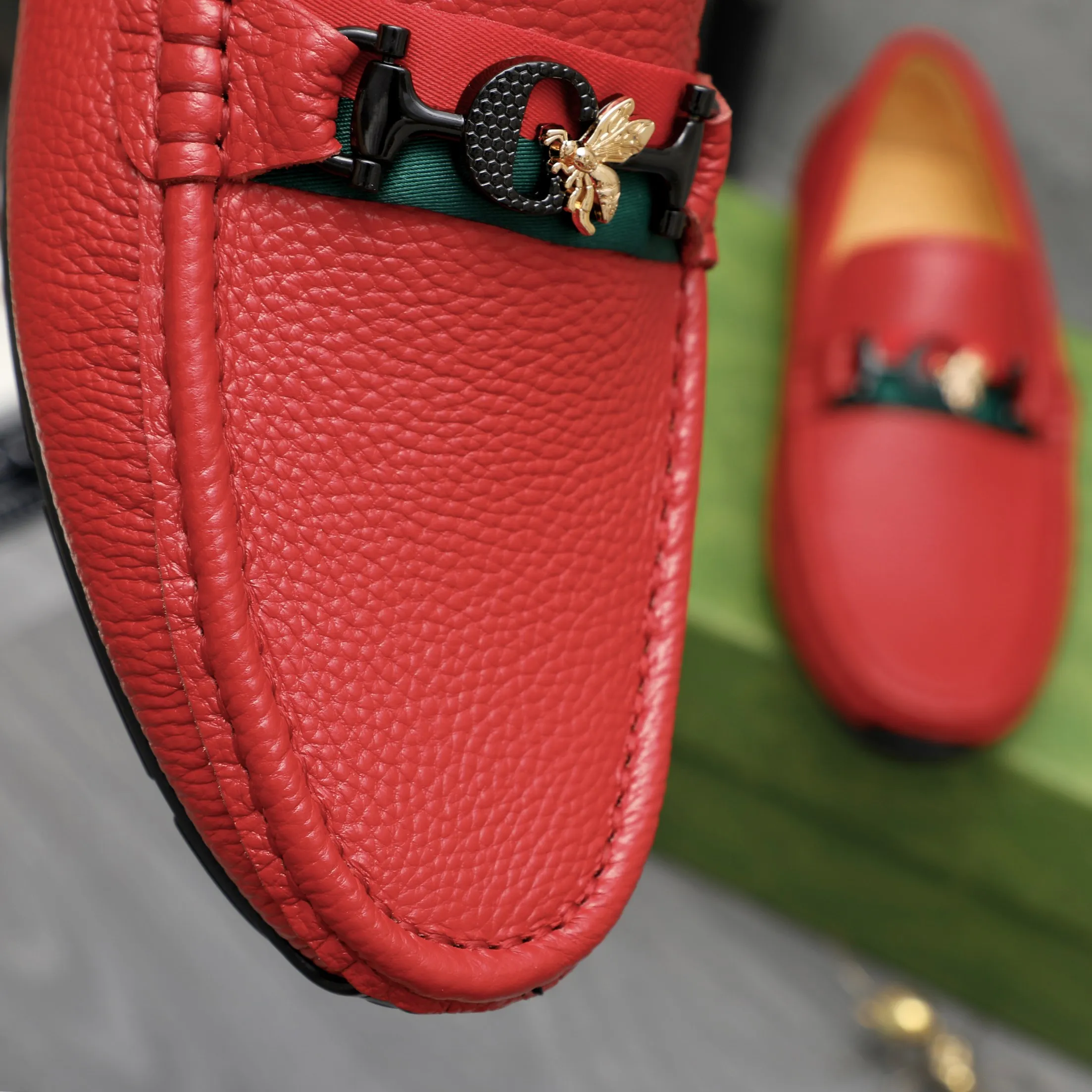 Men's shoes 💰360 Product trademark: GUCCI "Gucci" casual slip-on men's shoes Regular size: 38-45 Product materials: Selected pebbled cowhide upper, pigskin lining, rubber outsole